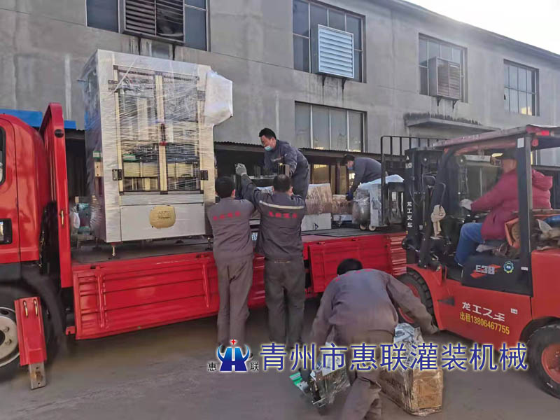 整套葡萄酒灌裝生產線發往河北